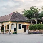 Restaurant Amethystheuriger in Maissau Gebäudeansicht von der Straße aus