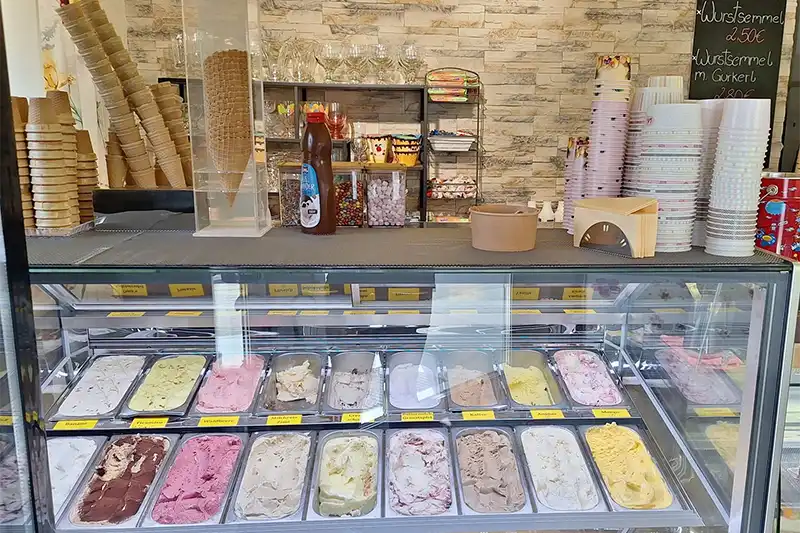 Eistheke Cafe Doris in Ziersdorf