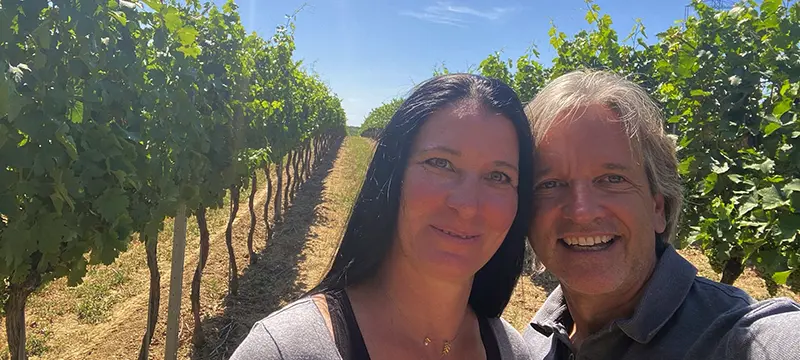 weiner wein Daniela und Robert Weier im Weingarten Radelbrunn
